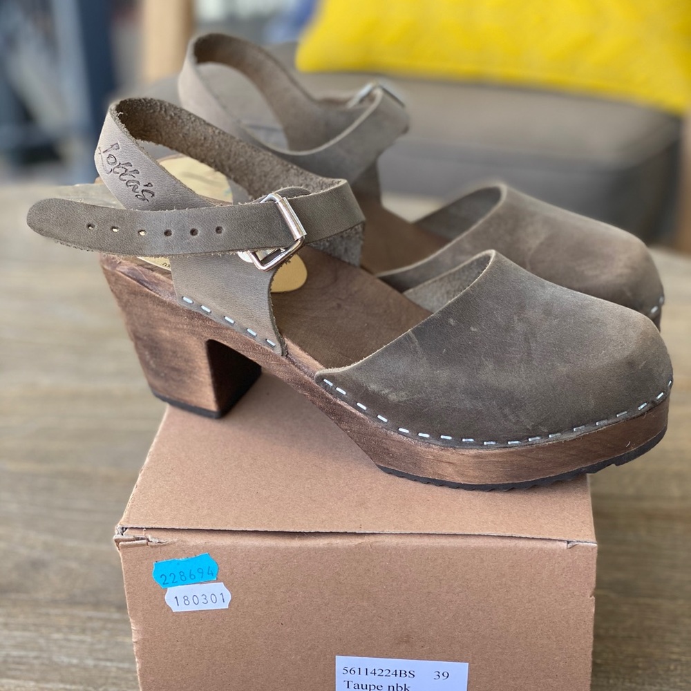 Lotta Swedish Clogs Taupe nbk READ SIZE